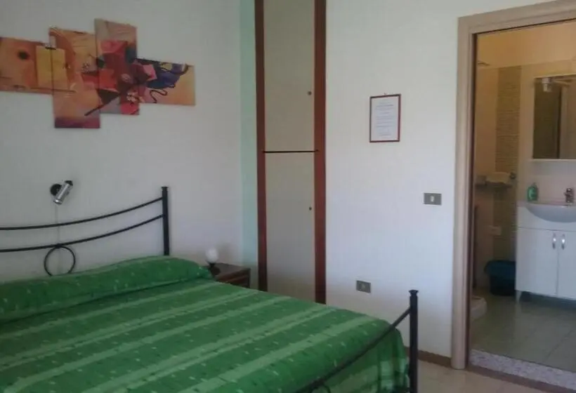 ベーシックルーム, Bed And Breakfast L' Aranciera