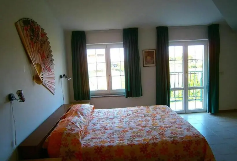 ベーシックルーム, Bed And Breakfast L' Aranciera