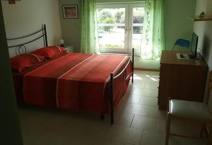 ベーシックルーム, Bed And Breakfast L' Aranciera