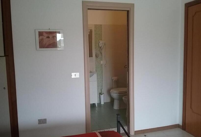 غرفة أساسية, Bed And Breakfast L' Aranciera