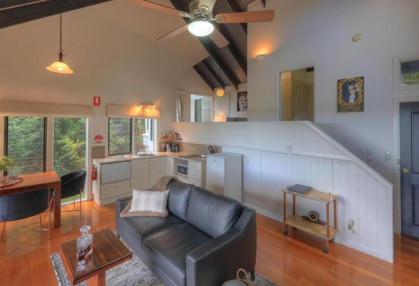 Хижина, Montville Misty View Cottages