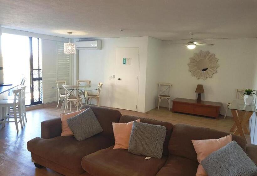 Апартаменты 2 Спальни Вид на Море, Casablanca Beachfront Apartments