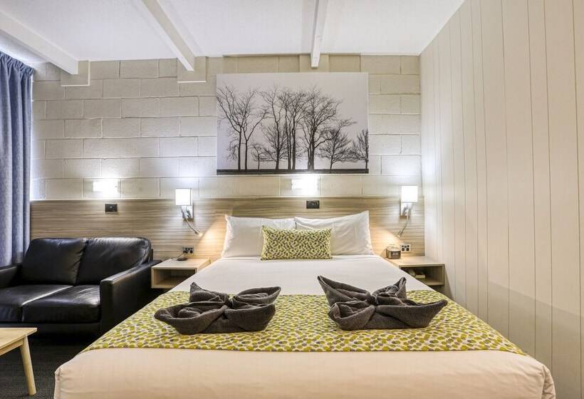 חדר אקזקיוטיב, Castle Creek Motel