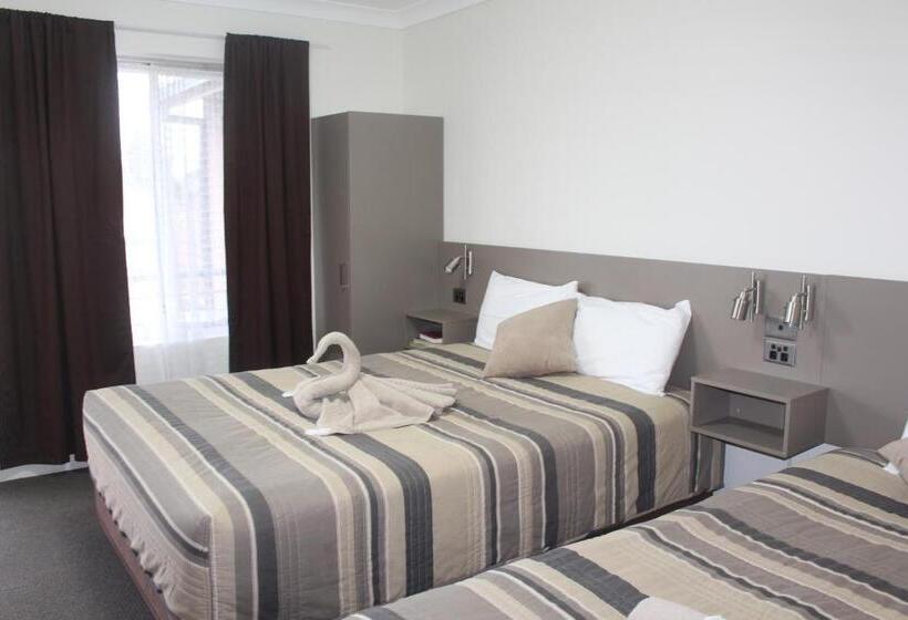 اتاق استاندارد با 2 تخت دوبل, Centrepoint Motel