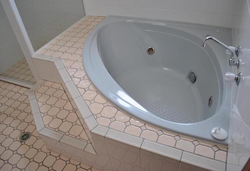 סוויטת אקזקיוטיב, עם מיטת קינג, City Centre Motel Kempsey