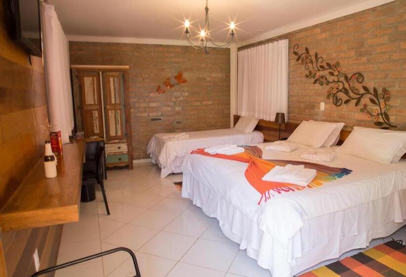 جناح مزود بجاكوزى, Parque Do Avestruz Eco Resort