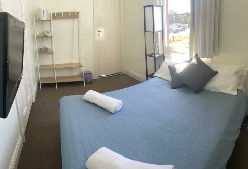 Номер Стандарт, The Colliefields