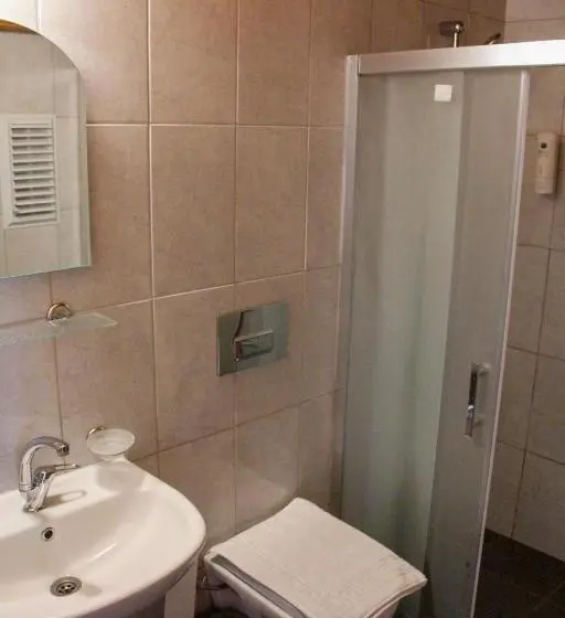 Suite con Balcone, Limon Otel