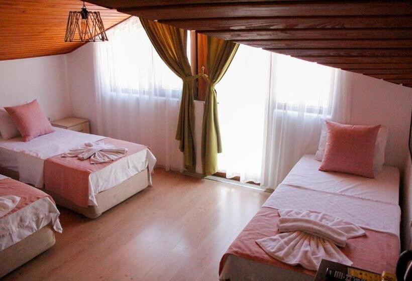 Suite com Varanda, Limon Otel