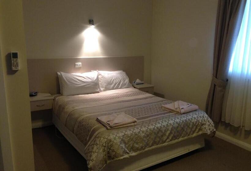 חדר סופריור, Mia Motel