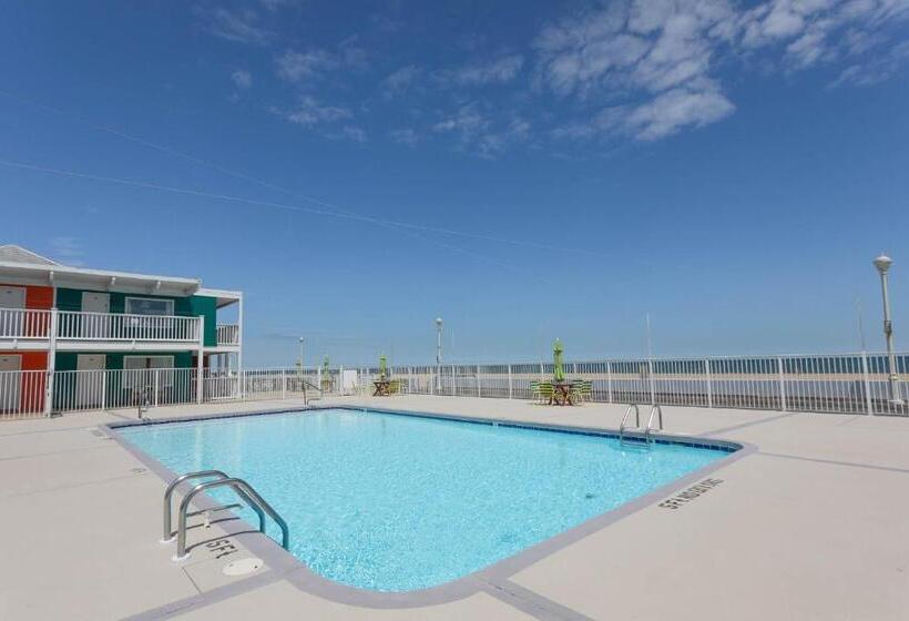 豪华房间, Fish Tales Boardwalk Inn & Ocean Mecca Motel