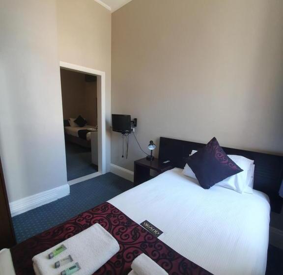 غرفة قياسية, Grand