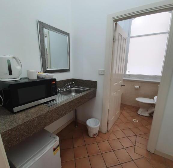 غرفة قياسية سرير كينج, Grand