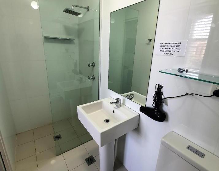 غرفة قياسية سرير ملكى, Grand