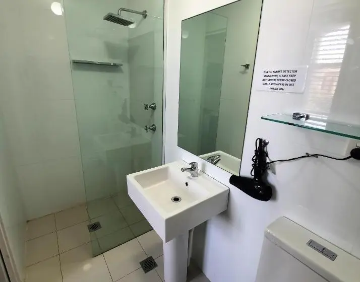 اتاق استاندارد با تخت دو نفره بزرگ, Grand