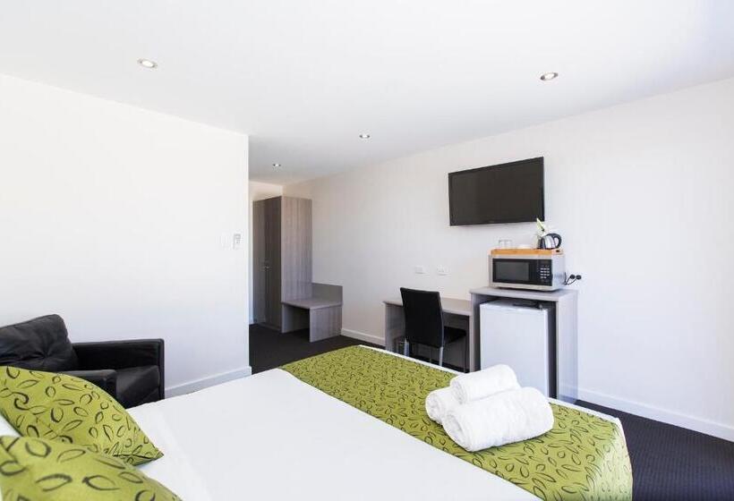 استودیوی استاندارد, Icon On Isa