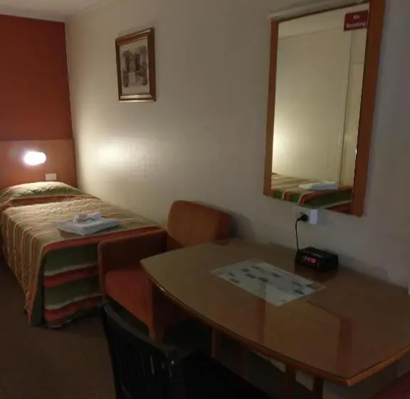 スタンダードシングルルーム, Motel Monaco