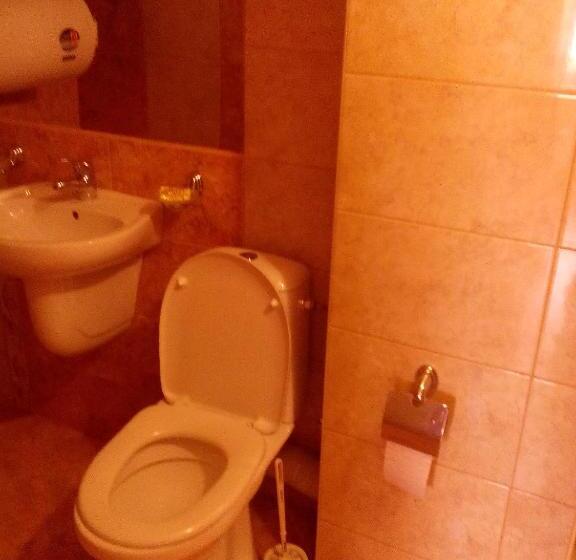 이코노미 룸, Guest House Hristovi