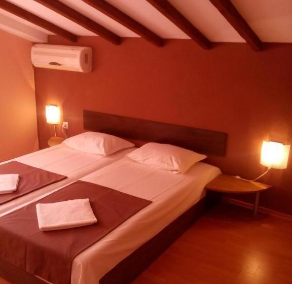 이코노미 룸, Guest House Hristovi