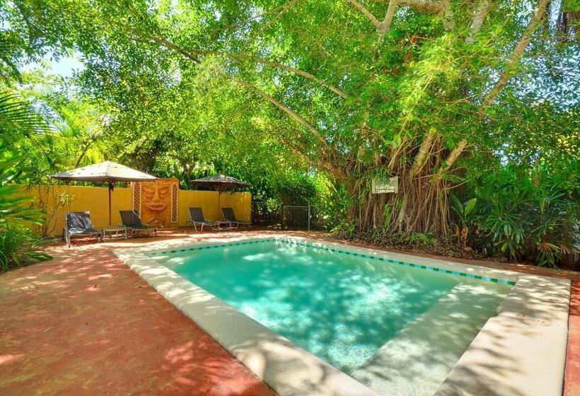 스탠다드 방갈로, Sejala Beach Huts