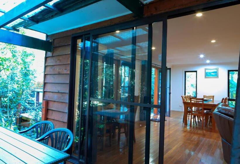 ４ベッドルームハウス, Wanderers Retreat