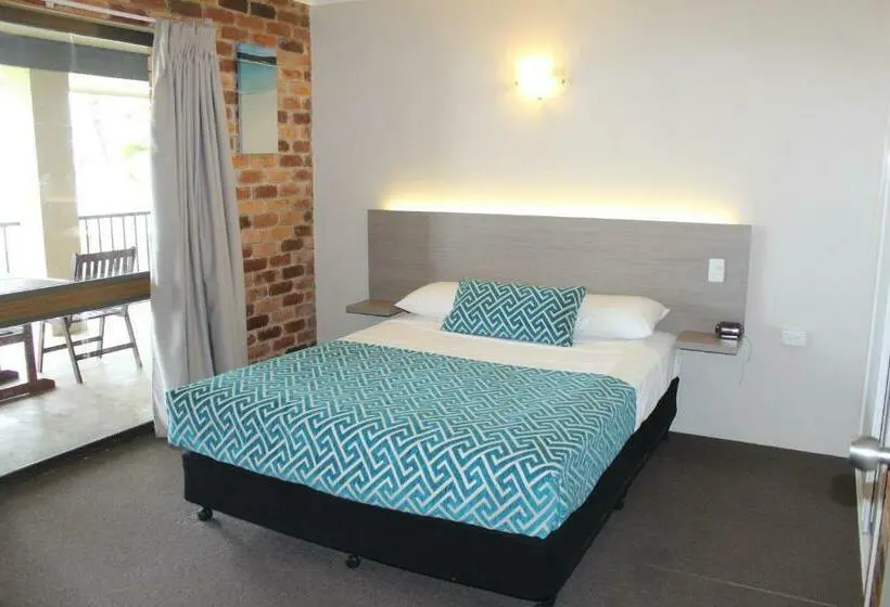Standard Room Sea View, Sarina Beach Motel