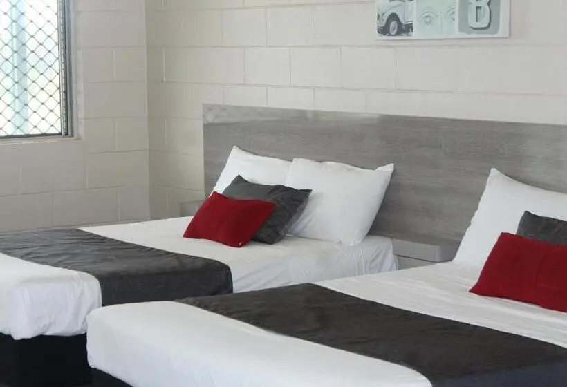 Economy Room, Sarina Beach Motel