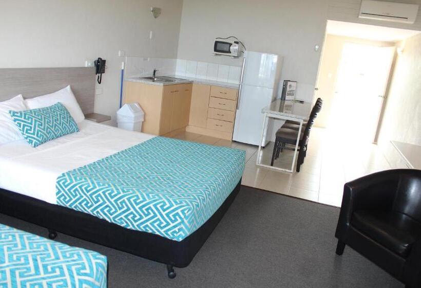 Студия Стандарт Вид на Море, Sarina Beach Motel