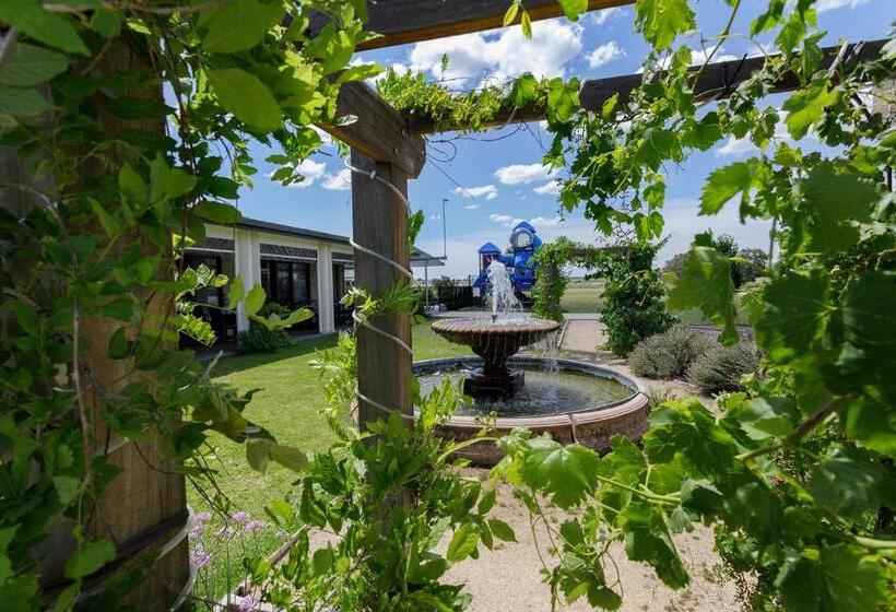 חדר דלוקס, Stockmans Motel