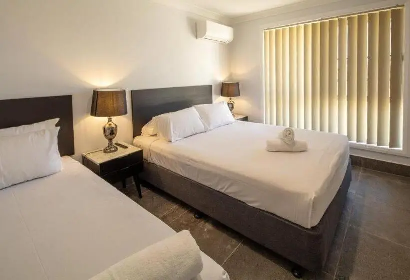 اتاق استاندارد با سرویس بهداشتی مشترک, Stockmans Motel
