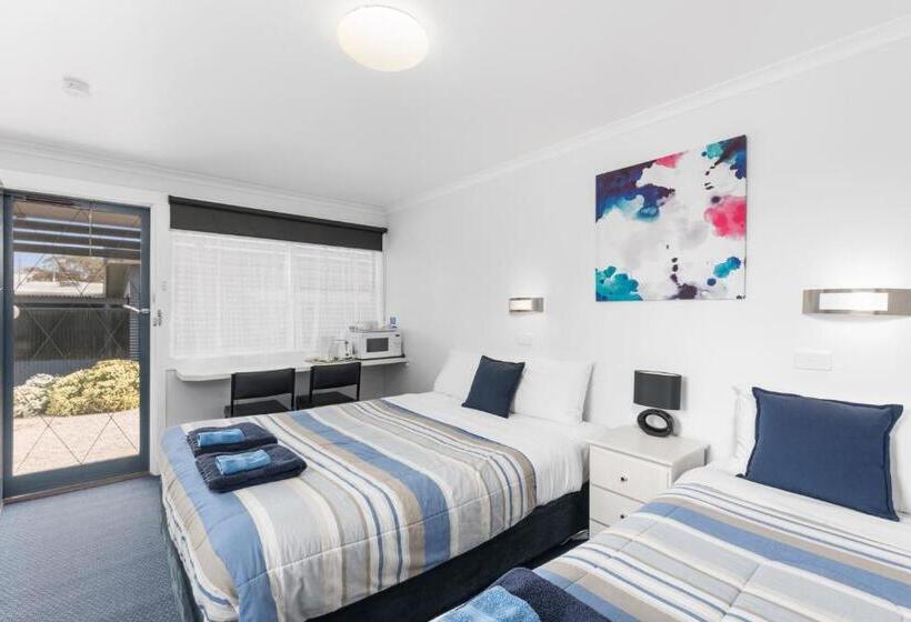 スタンダードトリプルルーム, Wattle Grove Motel Maryborough