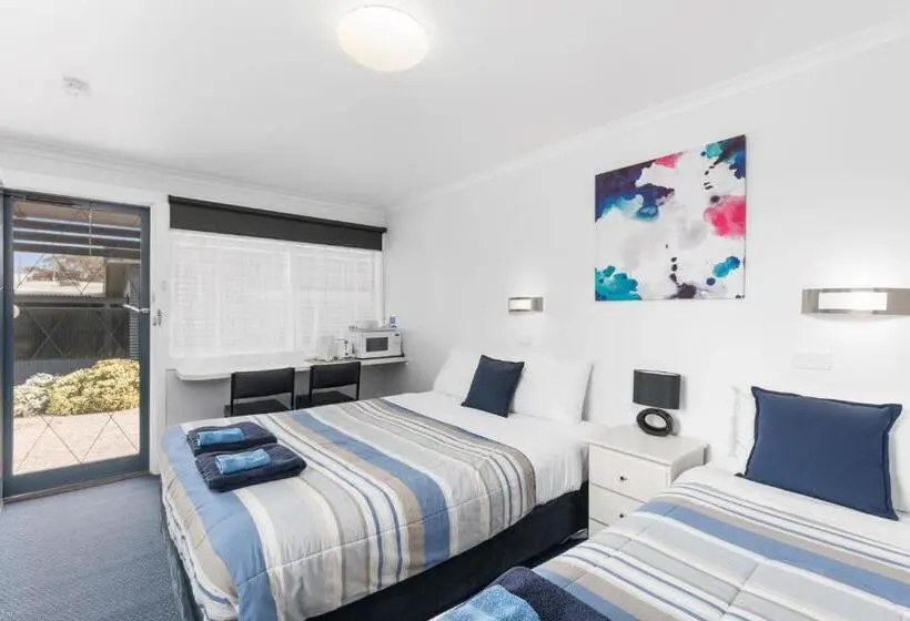 スタンダードトリプルルーム, Wattle Grove Motel Maryborough