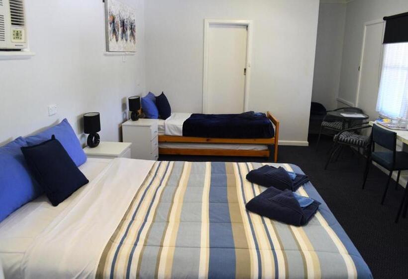 4인용 스탠다드 룸, Wattle Grove Motel Maryborough