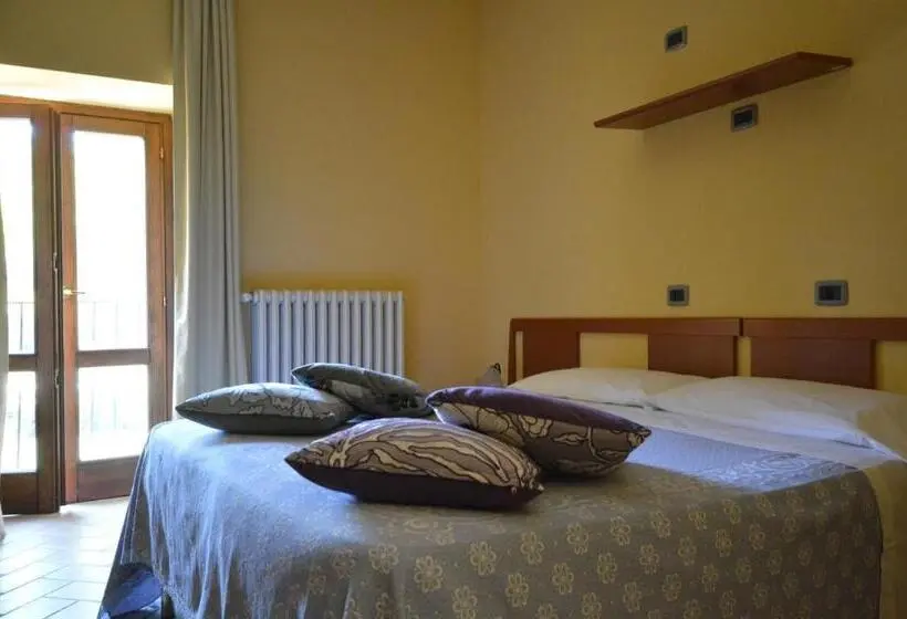 اتاق استاندارد یک نفره, Ostello Villa Redenta