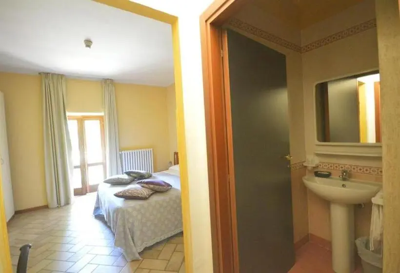 اتاق استاندارد یک نفره, Ostello Villa Redenta