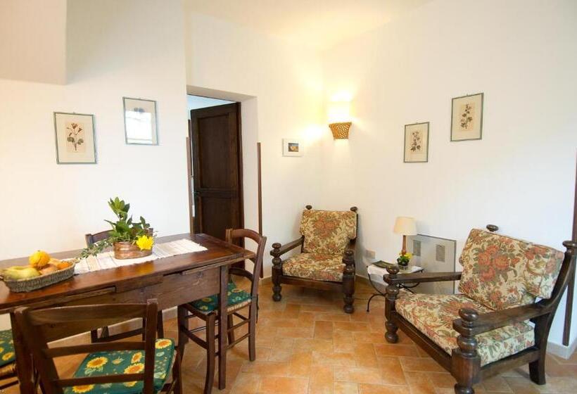 آپارتمان 3 خوابه, Colle Sul Lago
