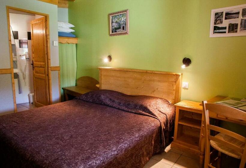 Номер Стандарт, Hôtel La Garenne