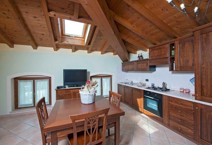 침실 1개 아파트, Il Cigno