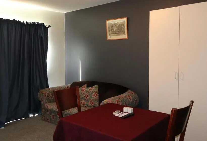 Villa 3 Makuuhuonetta, Manjimup Gateway