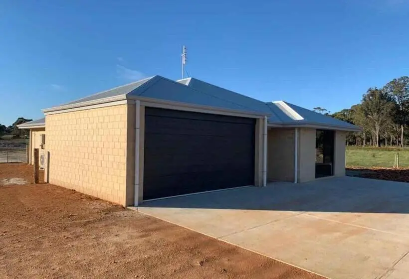 Talo 3 Makuuhuonetta, Manjimup Gateway