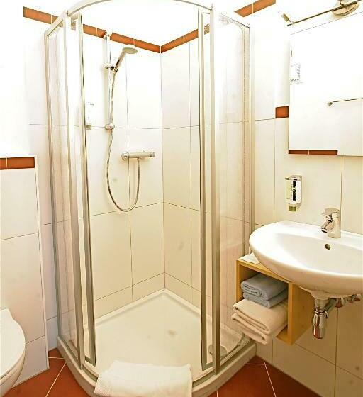 标准间, Tschitscher