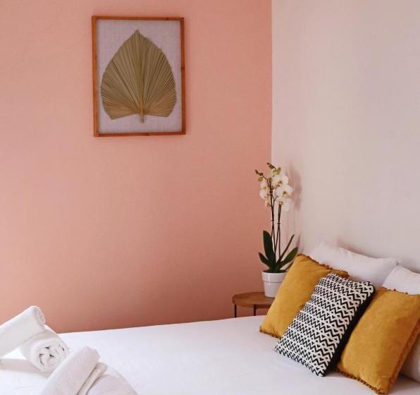 Triple Room Sea View, Villa Margarit