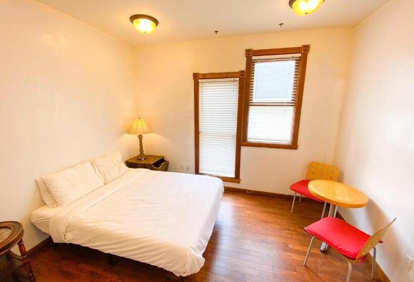 חדר סטנדרט חדר אמבטיה משותף, International Travelers House Downtown San Diego  Adults Only