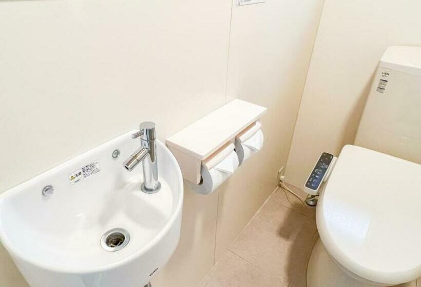 Vuode Makuusalissa, Osaka Nipponbashi Evisu Hostel エビスホステル