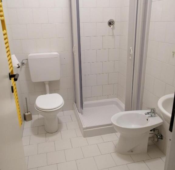 דירת חדר, Residence Moulin