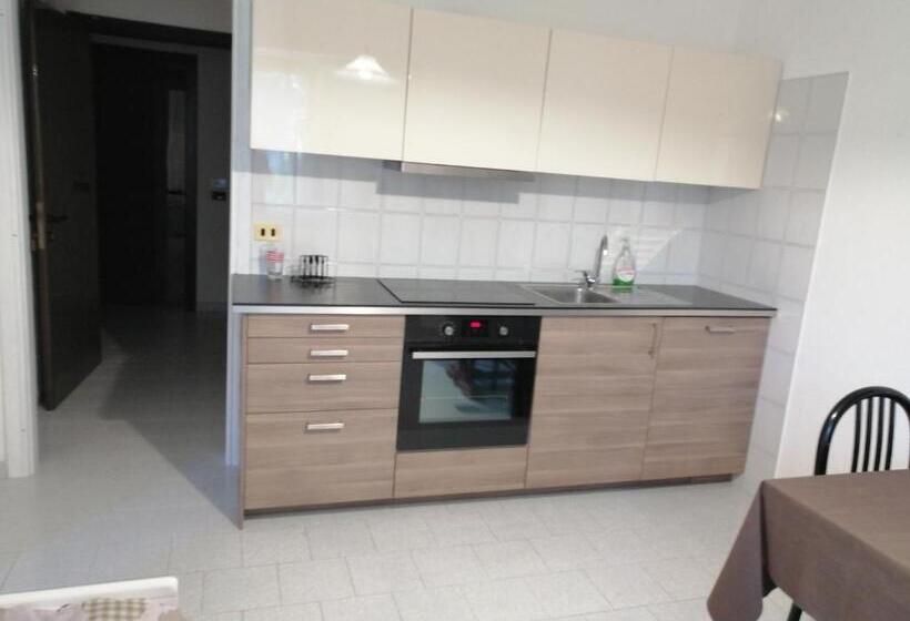 דירת חדר, Residence Moulin