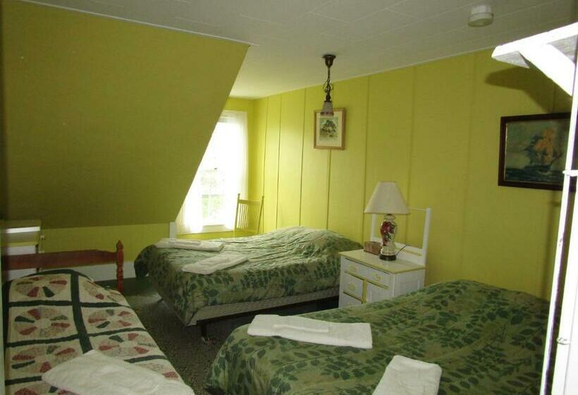 غرفة عائلية حمام مشترك, The 8th Maine Regiment Lodge And Museum