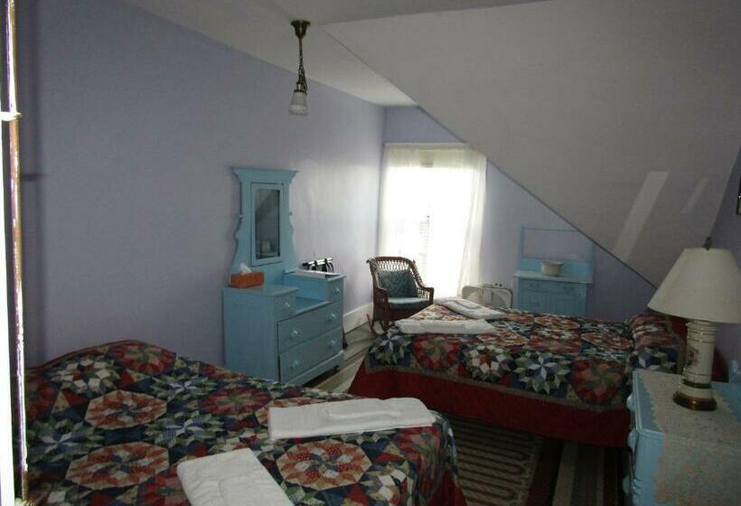 غرفة قياسية حمام مشترك, The 8th Maine Regiment Lodge And Museum