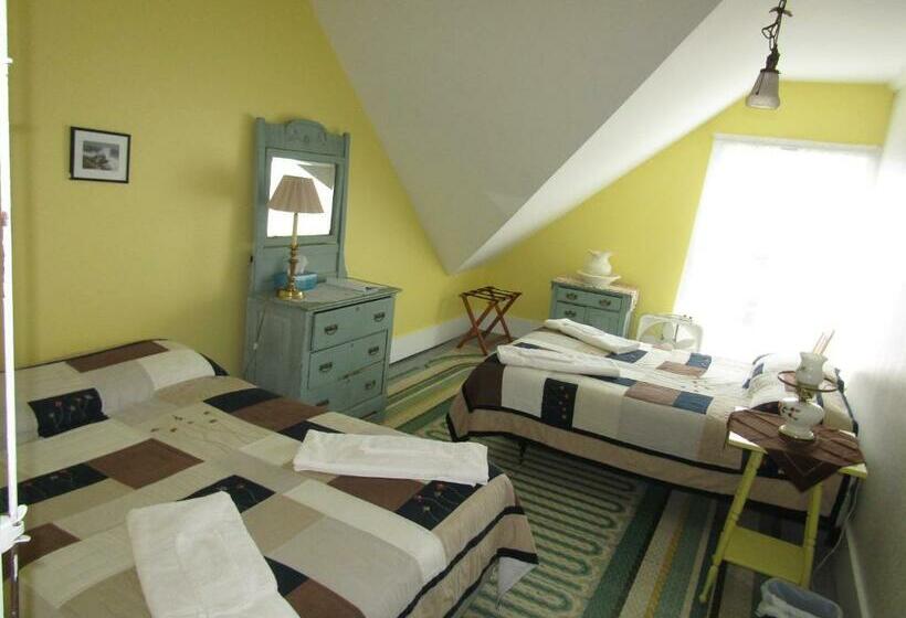 غرفة قياسية حمام مشترك, The 8th Maine Regiment Lodge And Museum