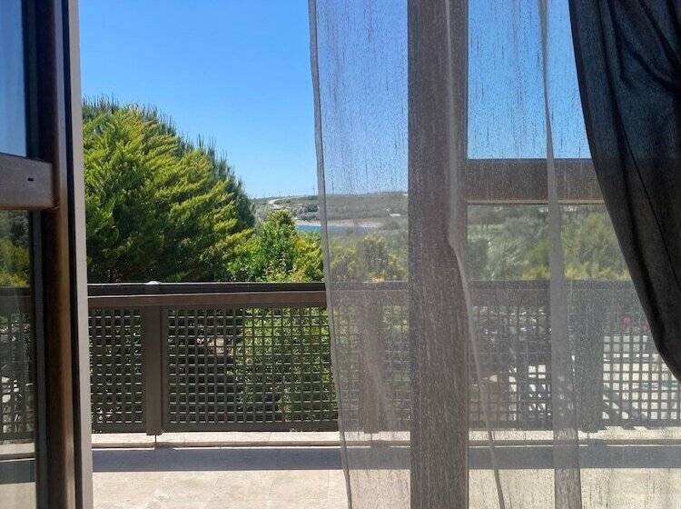 اتاق استاندارد سه نفره, Siesta Otel Bozcaada